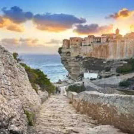 Superbe T2 Neuf Bonifacio Avec Parking Gratuit Apartment Exterior photo