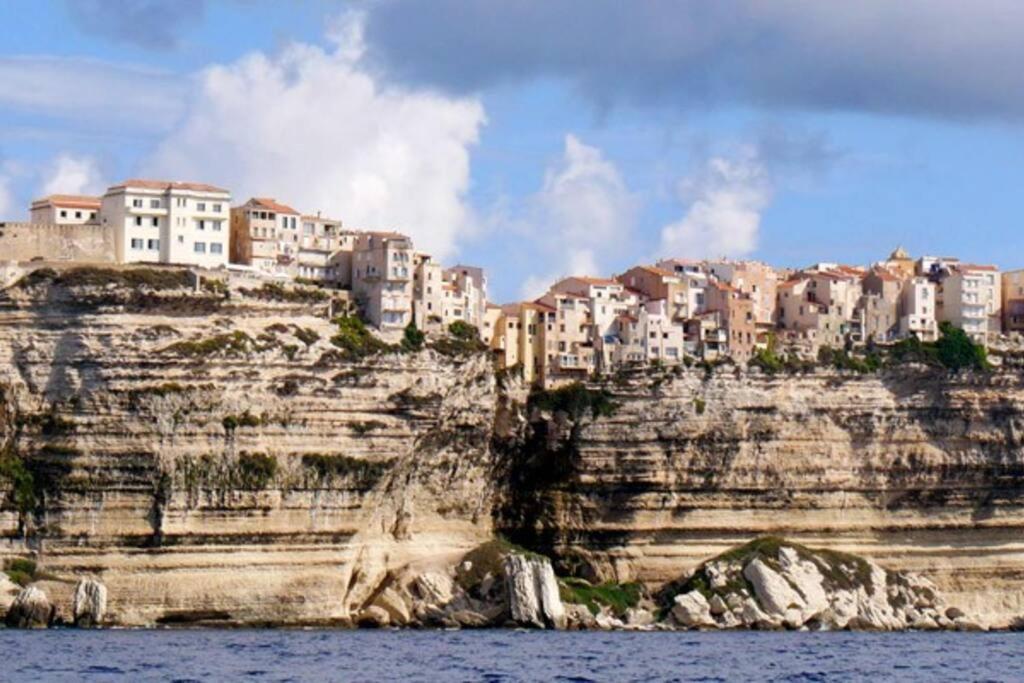 Superbe T2 Neuf Bonifacio Avec Parking Gratuit * Bonifacio (Corsica)
