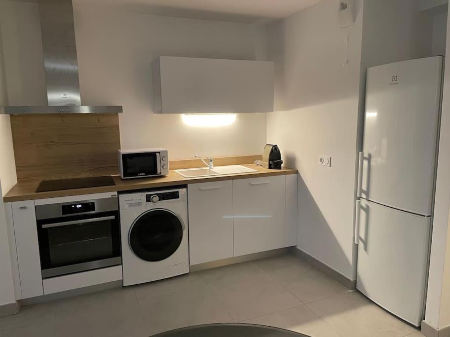 Superbe T2 Neuf Bonifacio Avec Parking Gratuit Apartamento