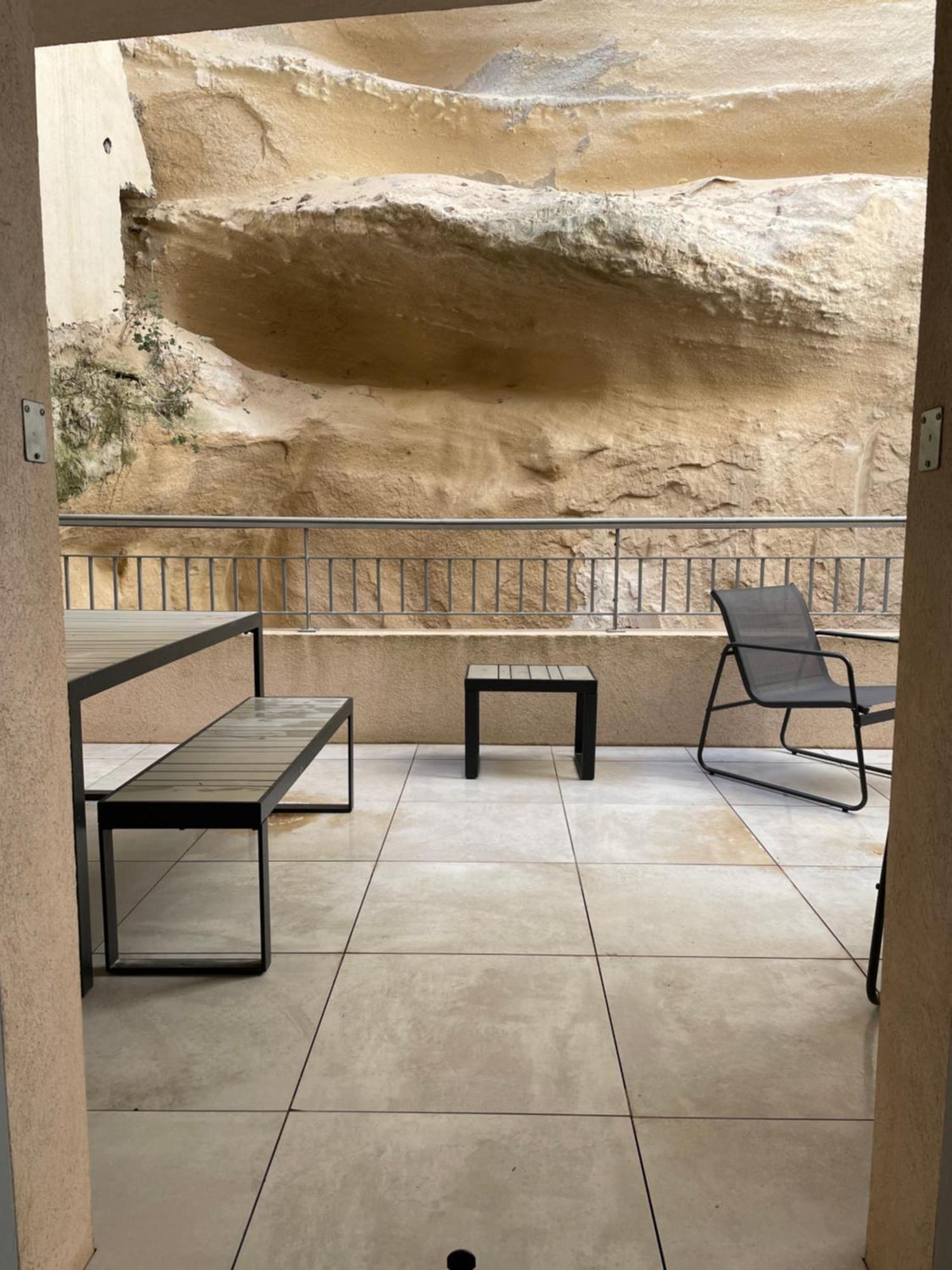 Superbe T2 Neuf Bonifacio Avec Parking Gratuit * Bonifacio (Corsica)